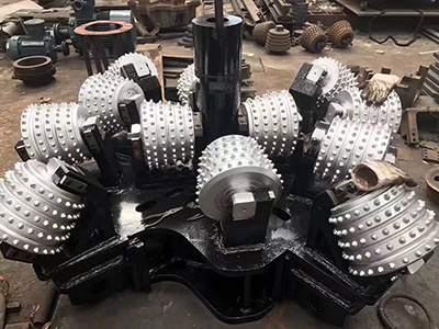 天井鉆機滾刀出現偏差的措施 天井鉆機滾刀出現偏差的措施